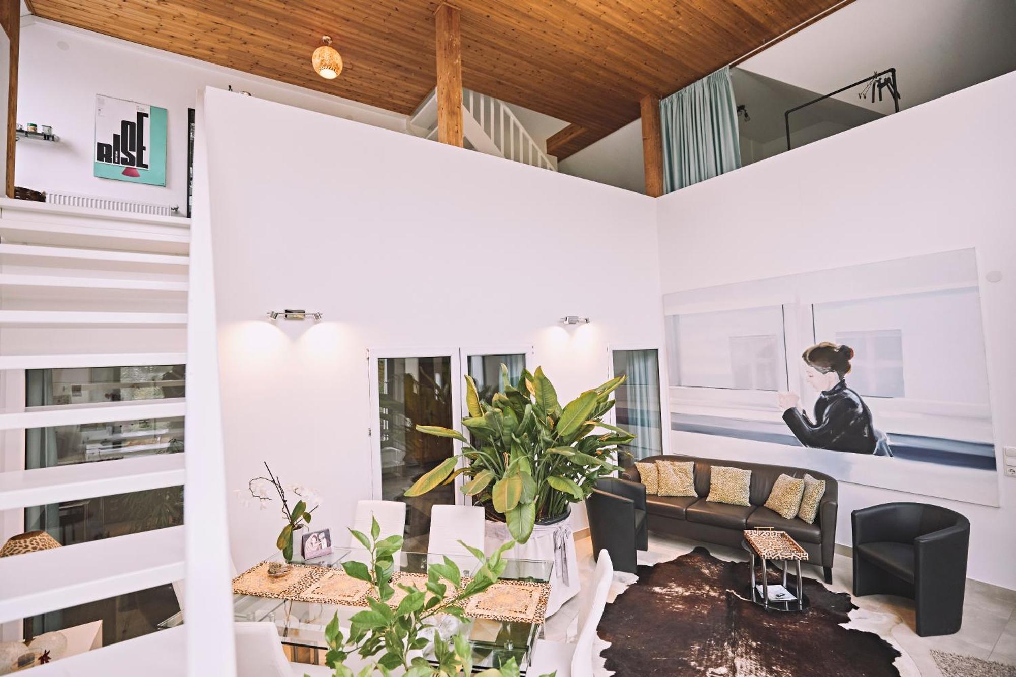 Bildstein'S "Kathmandu" Apartman Langenfeld  Kültér fotó