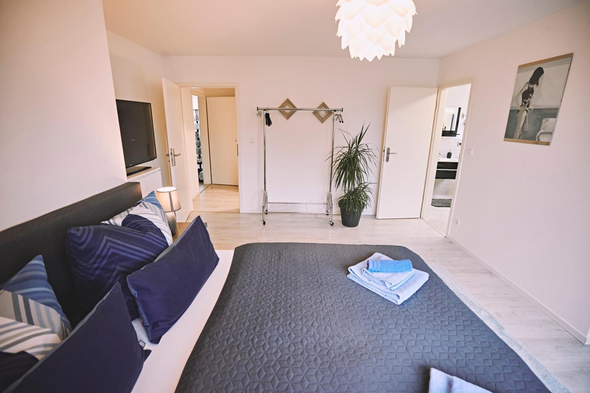 Bildstein'S "Kathmandu" Apartman Langenfeld  Kültér fotó