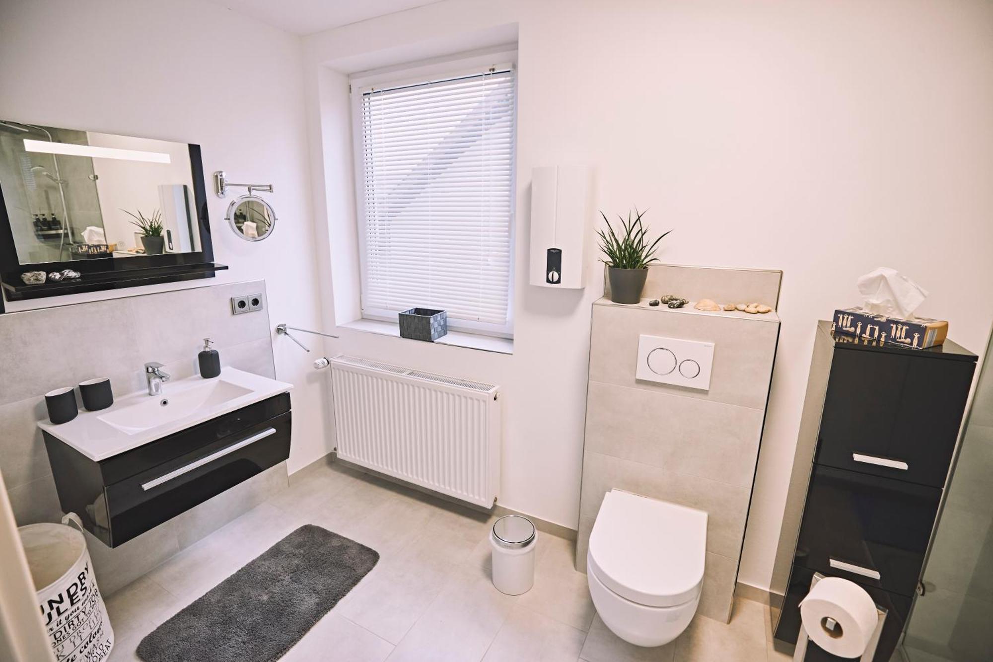 Bildstein'S "Kathmandu" Apartman Langenfeld  Kültér fotó